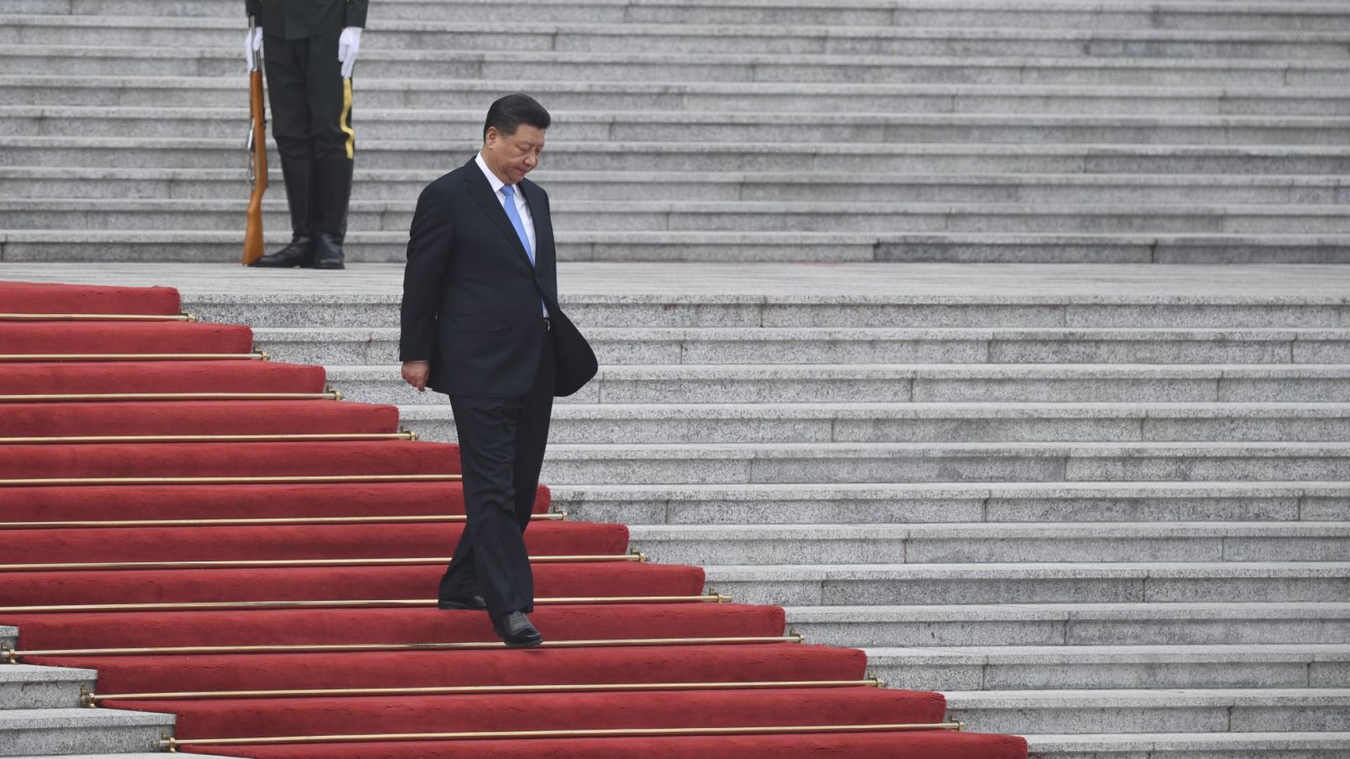 Китайският президент Си Цзинпин е изправен пред огромен тест