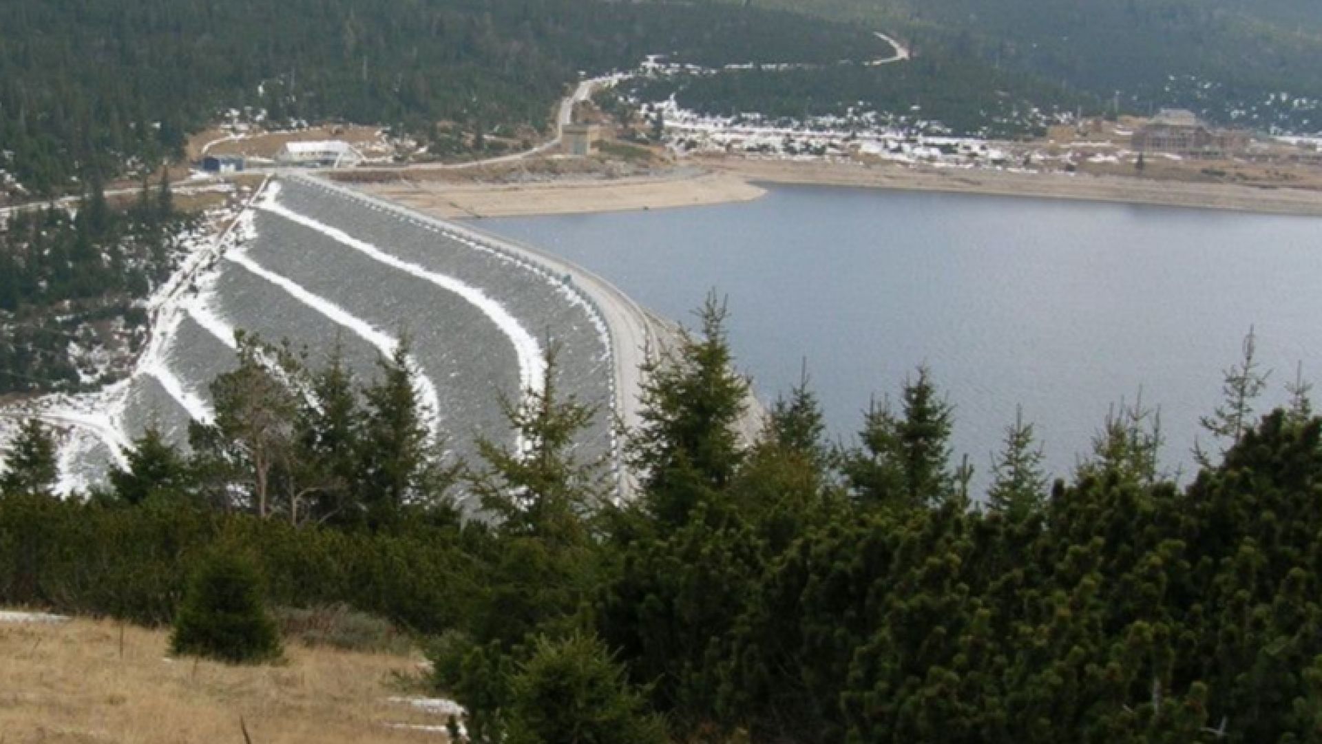 Селища близки до язовир Белмекен са застрашени от воден режим