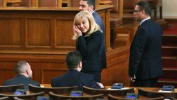 Аврамова срещу Комитова: Откъде чака пари за пътища, в актуализацията на бюджета няма