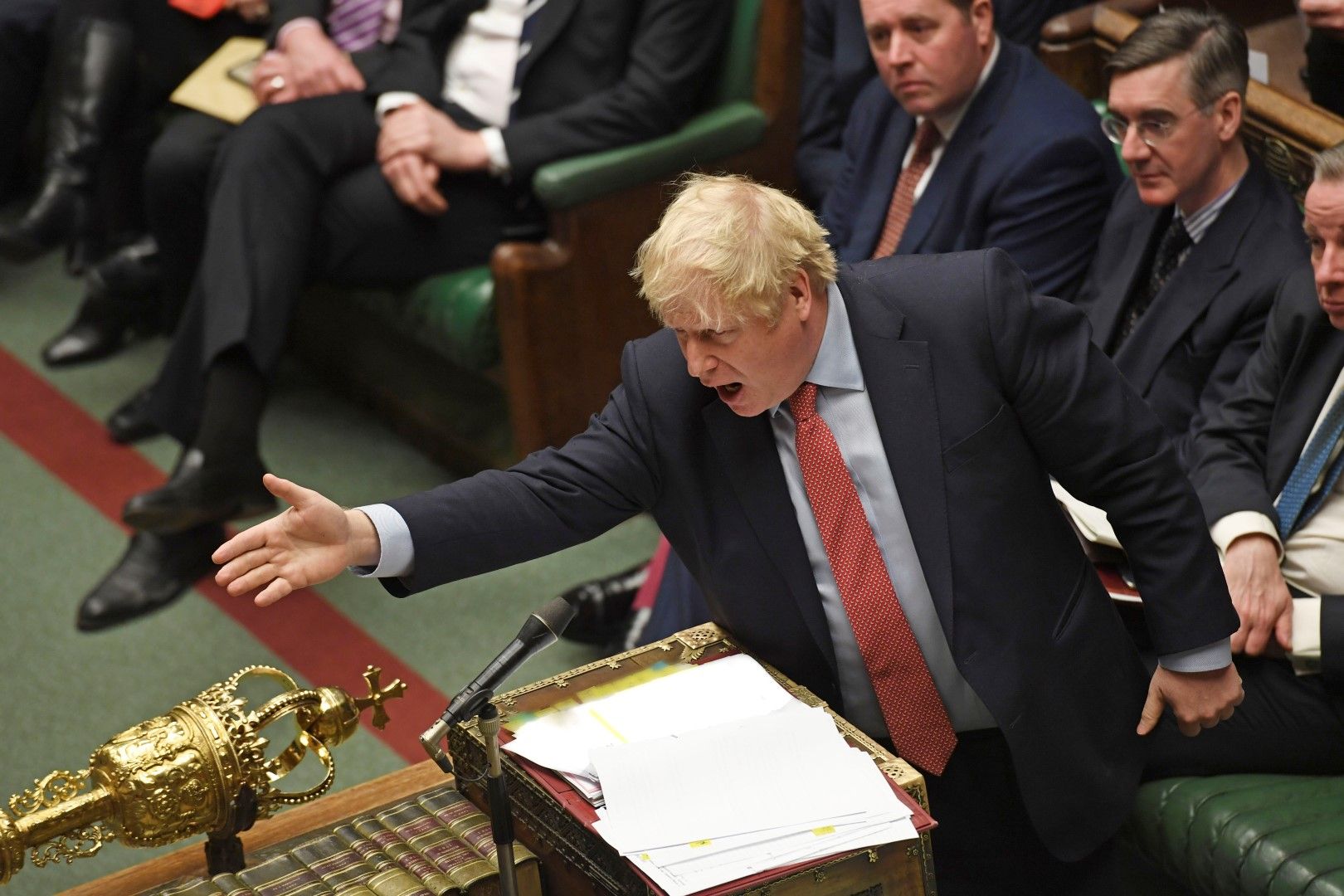 Борис Джонсън не даде шанс на опонентите си по време на заседанието на британския парламент, който прие споразумението за Брекзит на 22 януари