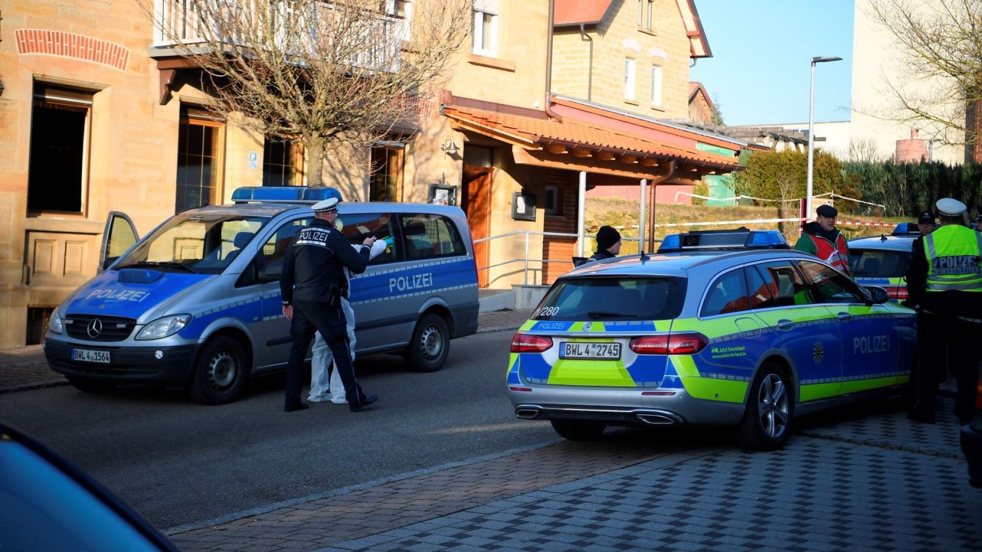 Шестима убити и двама тежко ранени при стрелба в южногермански град