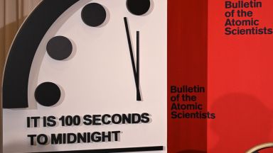 Приближаваме ли се към края на света: Часовникът на Страшния съд сочи 100 секунди до полунощ