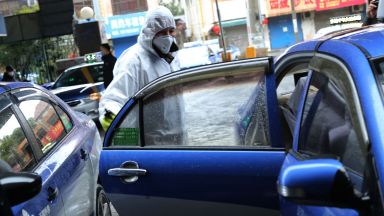 "Тойота" затваря заводите си в Китай заради коронавируса 