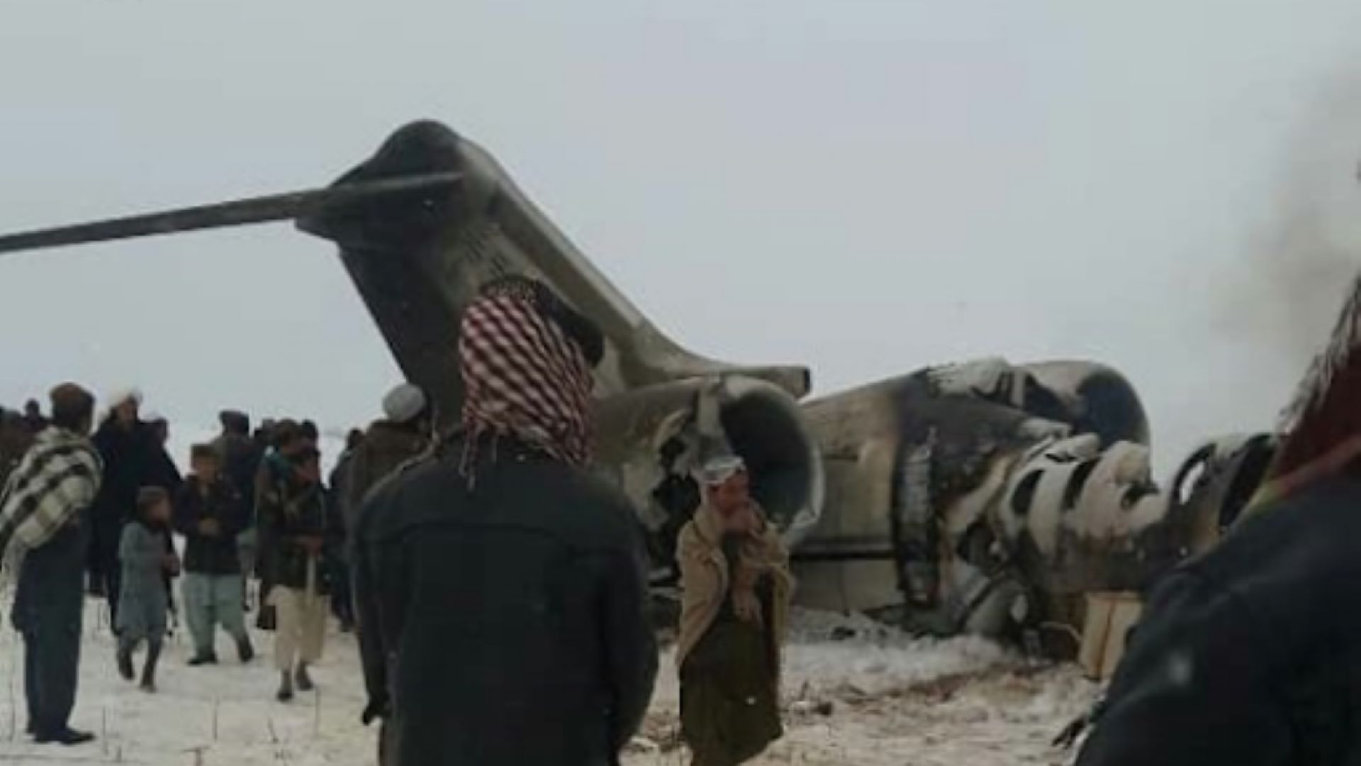 Афганистанските талибани заявиха, че са свалили военен самолет на САЩ