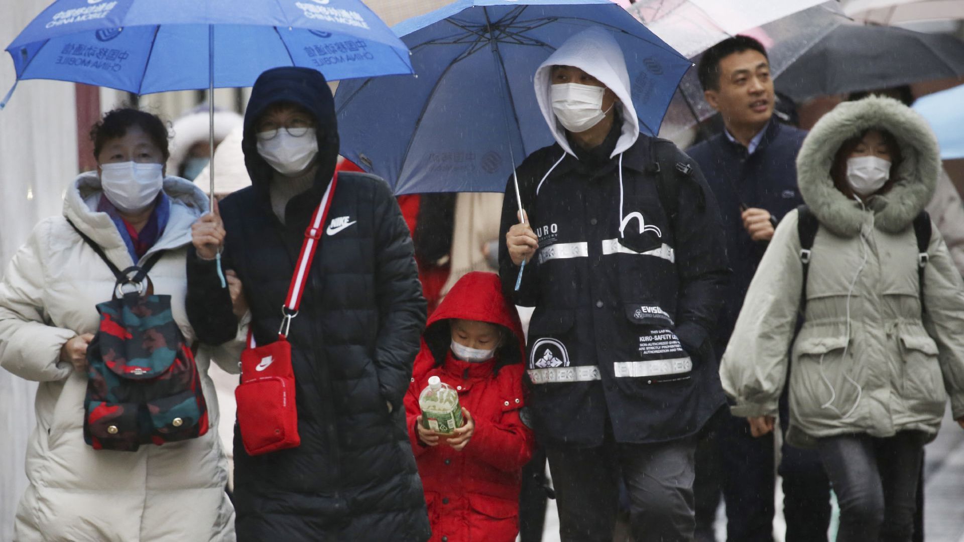 Според мен малко се прекалява с този вирус и става