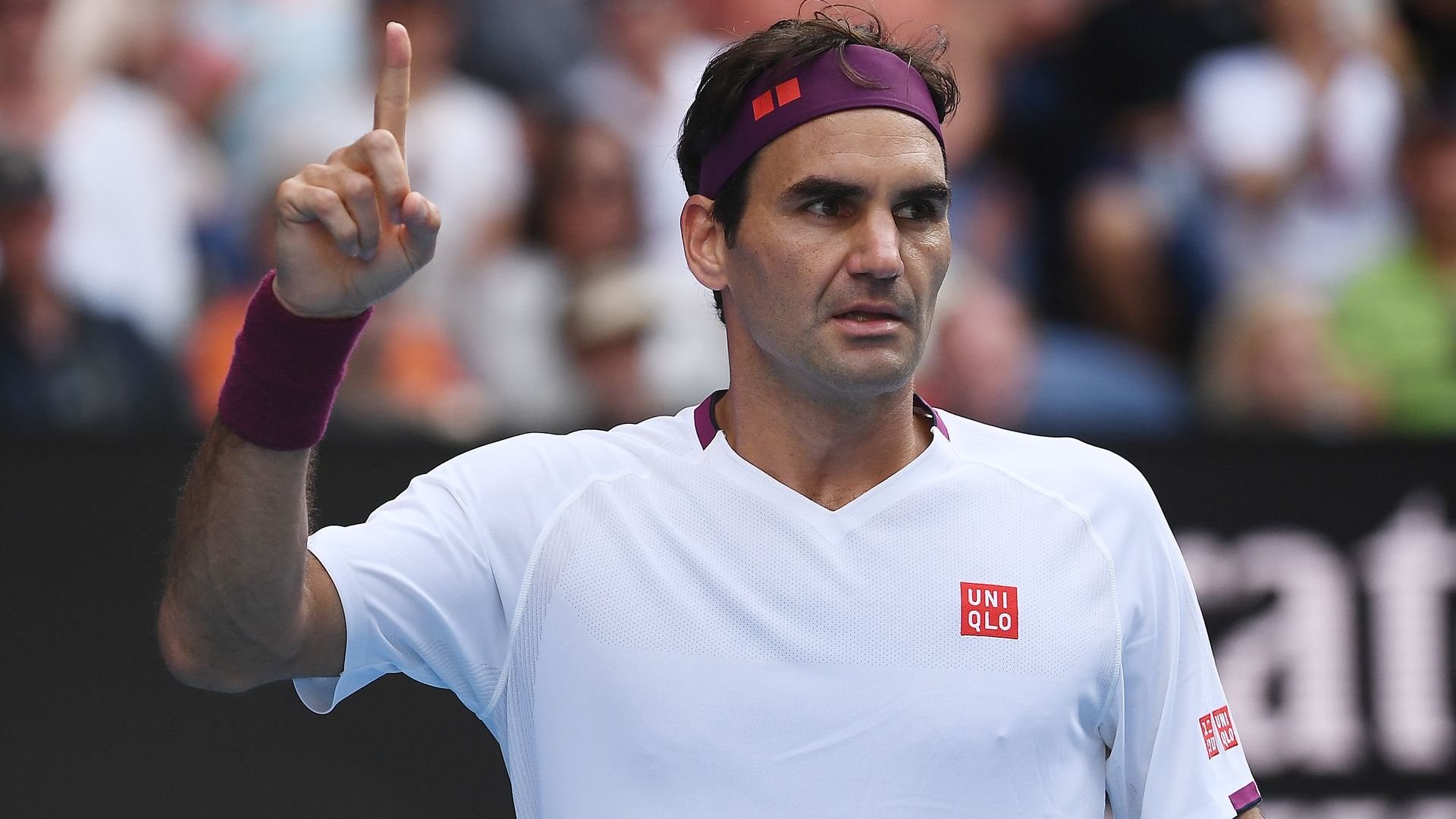 Федерер призна: От 5 г. мисля за отказване, но все още ми е забавно да играя