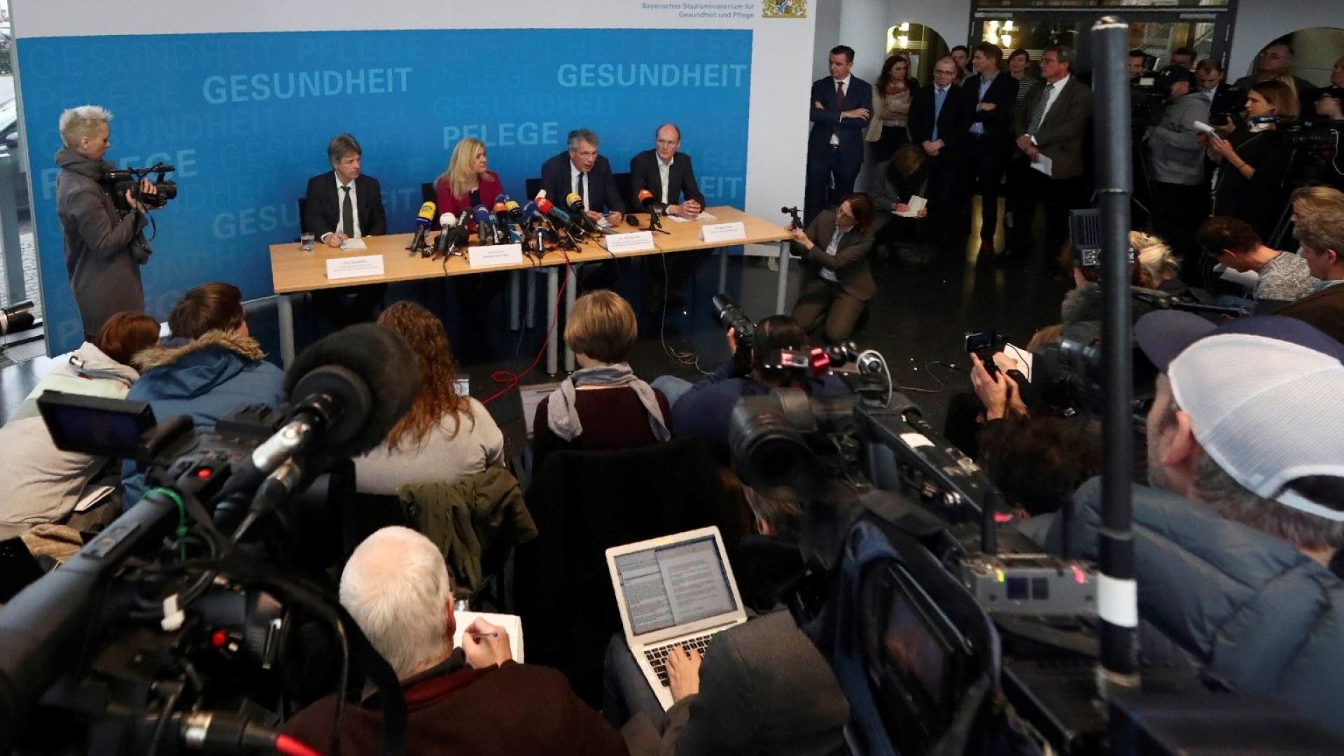 Първият потвърден болен от новия коронавирус в Германия е бил