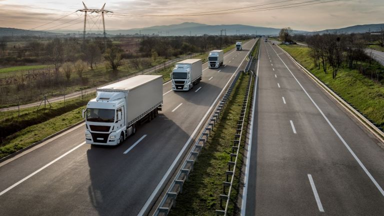 Временно е спрян трафикът на товарни камиони към България. Съобщението