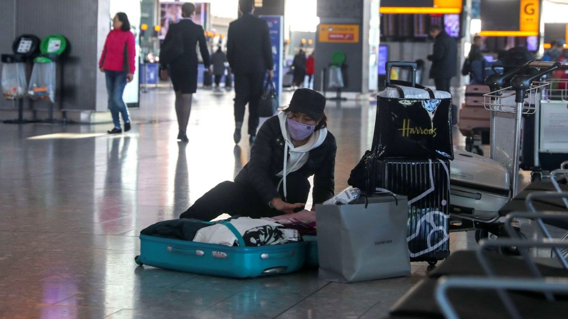 Граждани на десетина държави от ЕС включително българи са сред