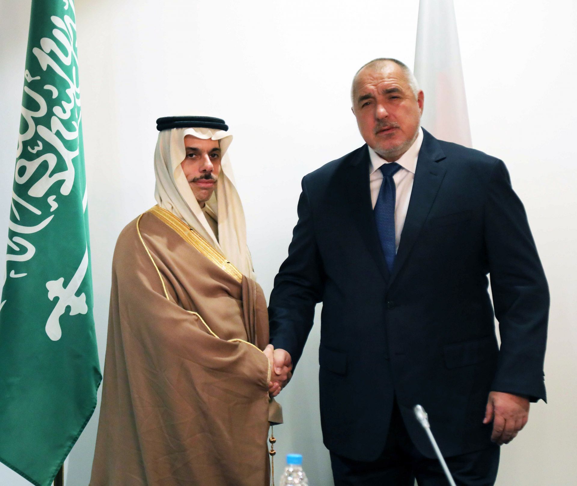 Министър-председателят Бойко Борисов и  Негово Височество принц Фейсал бин Фархан Ал Сауд.