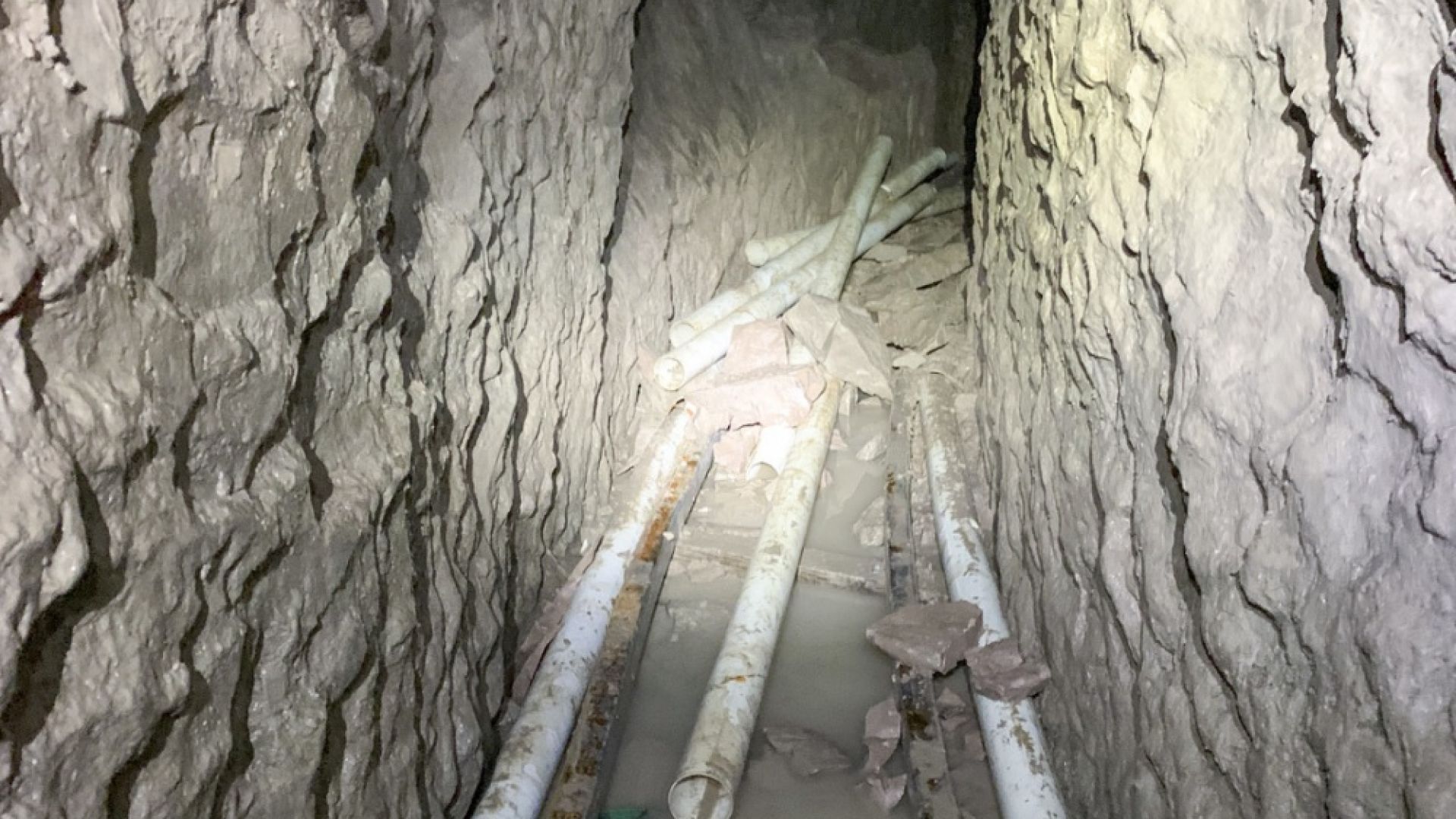 Федерални агенти разкриха най дългия контрабанден канал между Мексико и САЩ