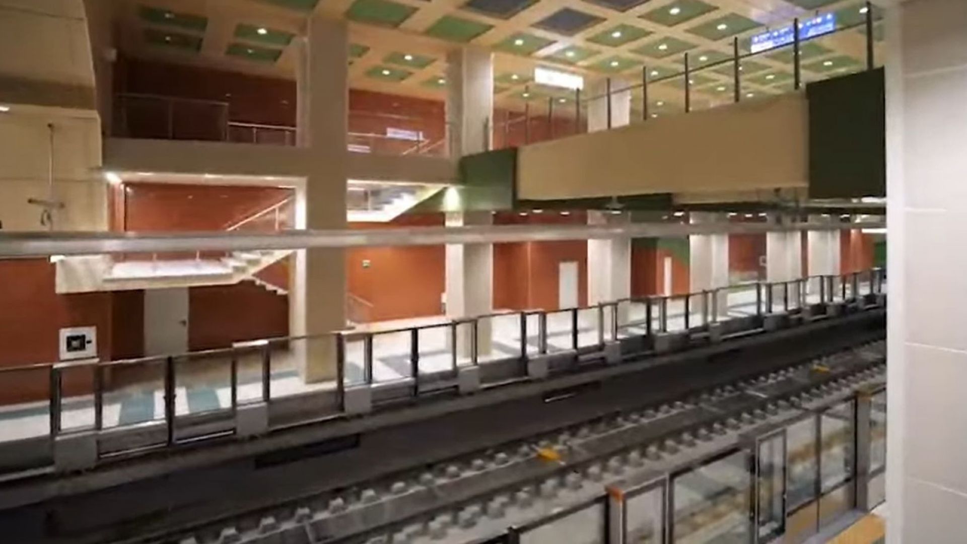 Показаха за първи път метростанцията на "Орлов мост" (видео)