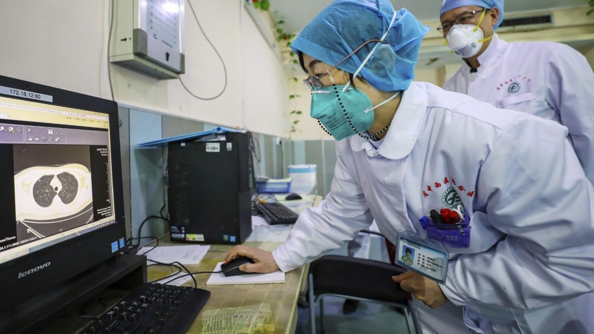 В Националния център по заразни и паразитни болести днес са