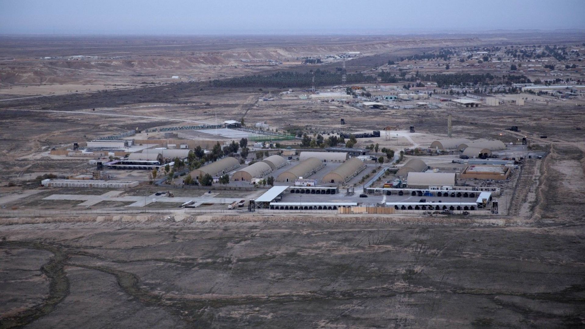 Иракската армия заяви днес че възобновява съвместните операции срещу групировката