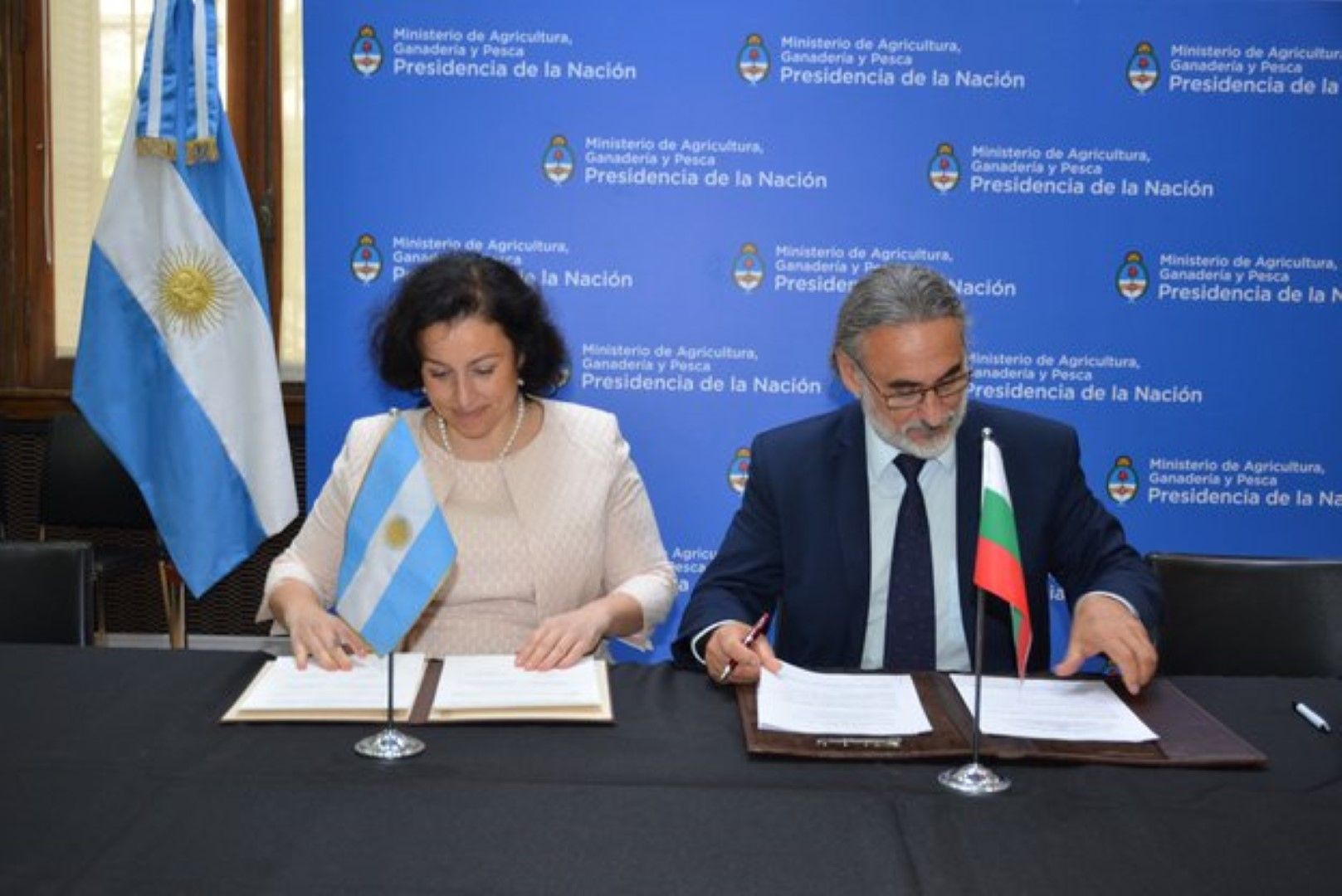 Министрите Десислава Танева и Луис Бастерра подписват декларация за сътрудничество в областта на земеделието