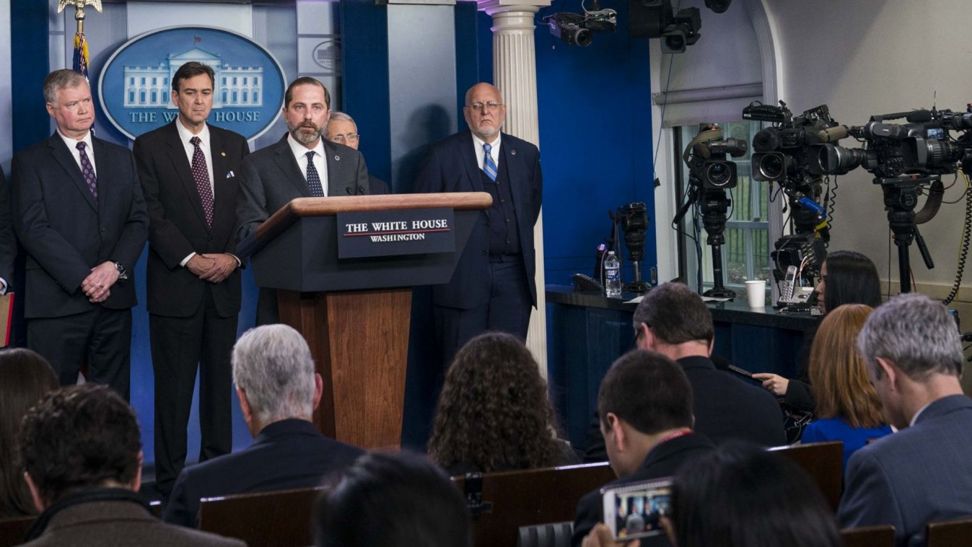 Американското правителство обяви извънредно положение в общественото здравеопазване заради епидемията