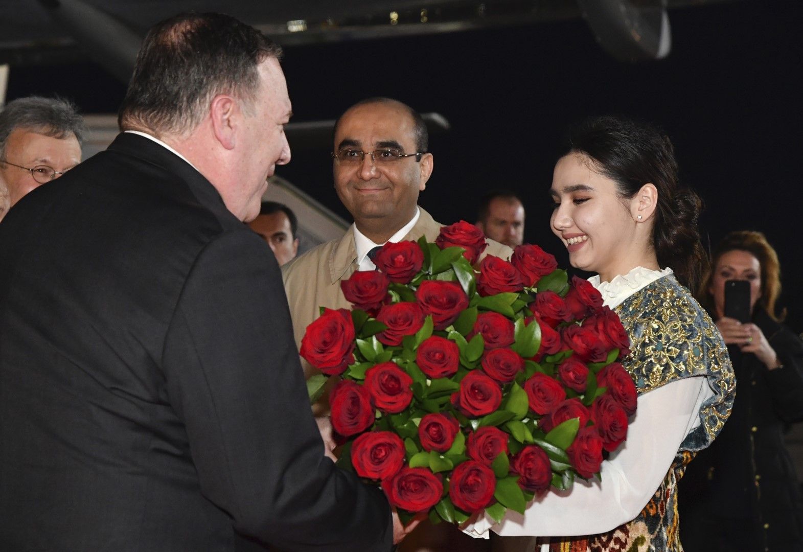 Топло посрещане: Майк Помпейо пристигна на международното летище в Ташкент, Узбекистан, 2 февруари