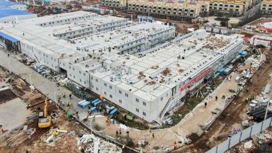 10 дни изминаха и новата болница в Ухан е построена (снимки)