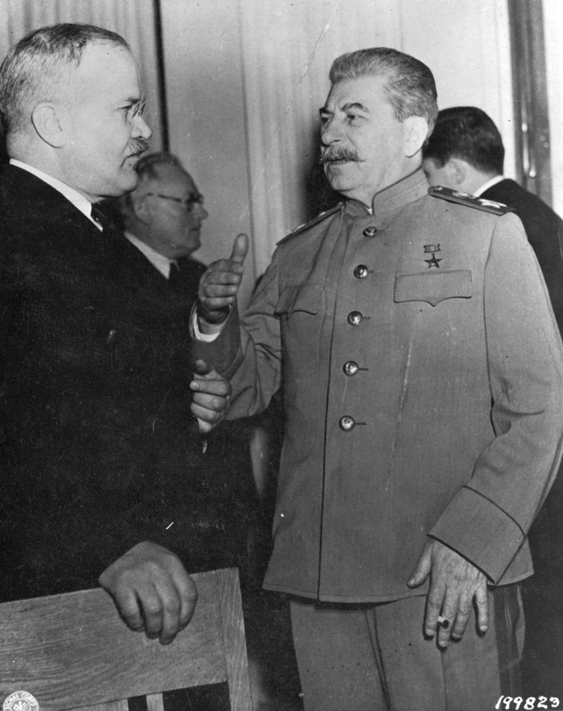Грузинецът Сталин не успява да начертае стабилни граници в Южен Кавказ