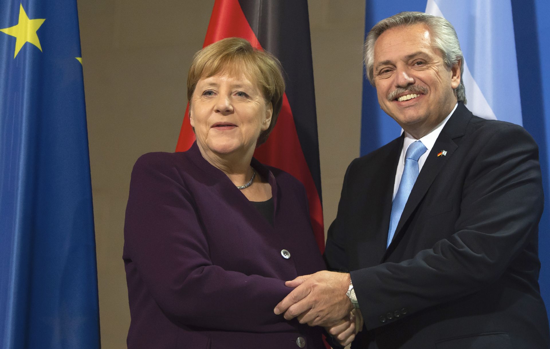 Ангела Меркел предложи подкрепа на Аржентина преди срещата си с аржентинския президент Алберто Фернандес