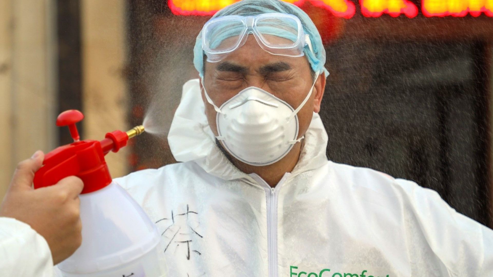Помага ли чесънът срещу новия коронавирус? Опасни ли са писмата от Китай?