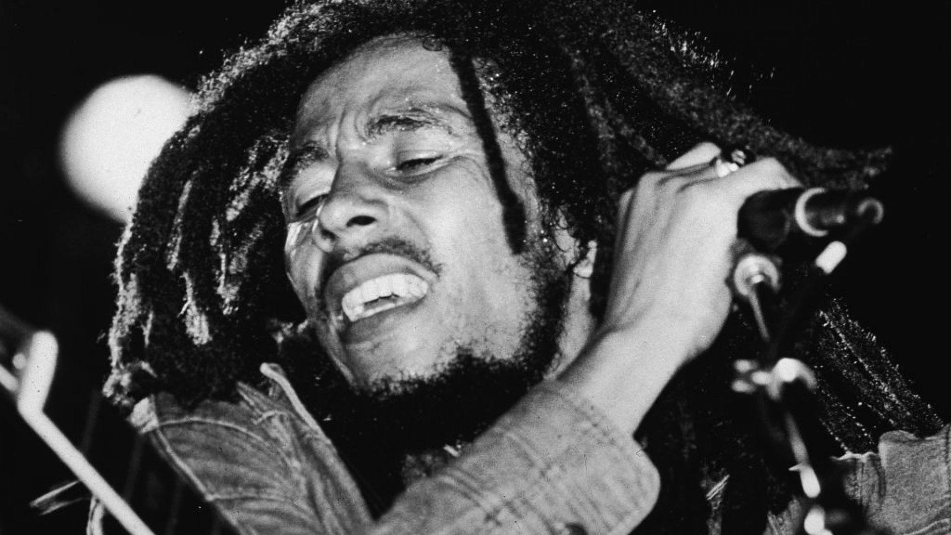 Ямайска депутатка призова парламента да обяви Боб Марли за национален герой