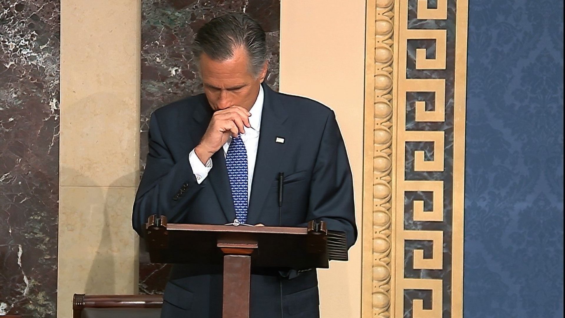 Сенаторът републиканец Мит Ромни заяви че ще гласува Доналд Тръмп