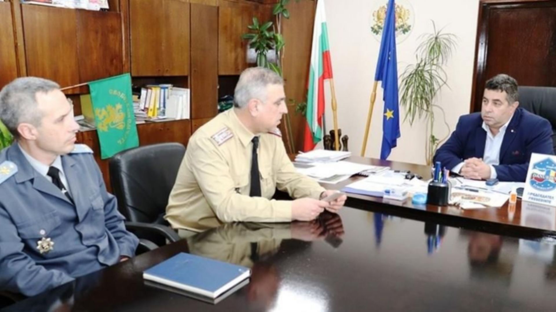 На 28 февруари пред сградата на Военното окръжие в Русе