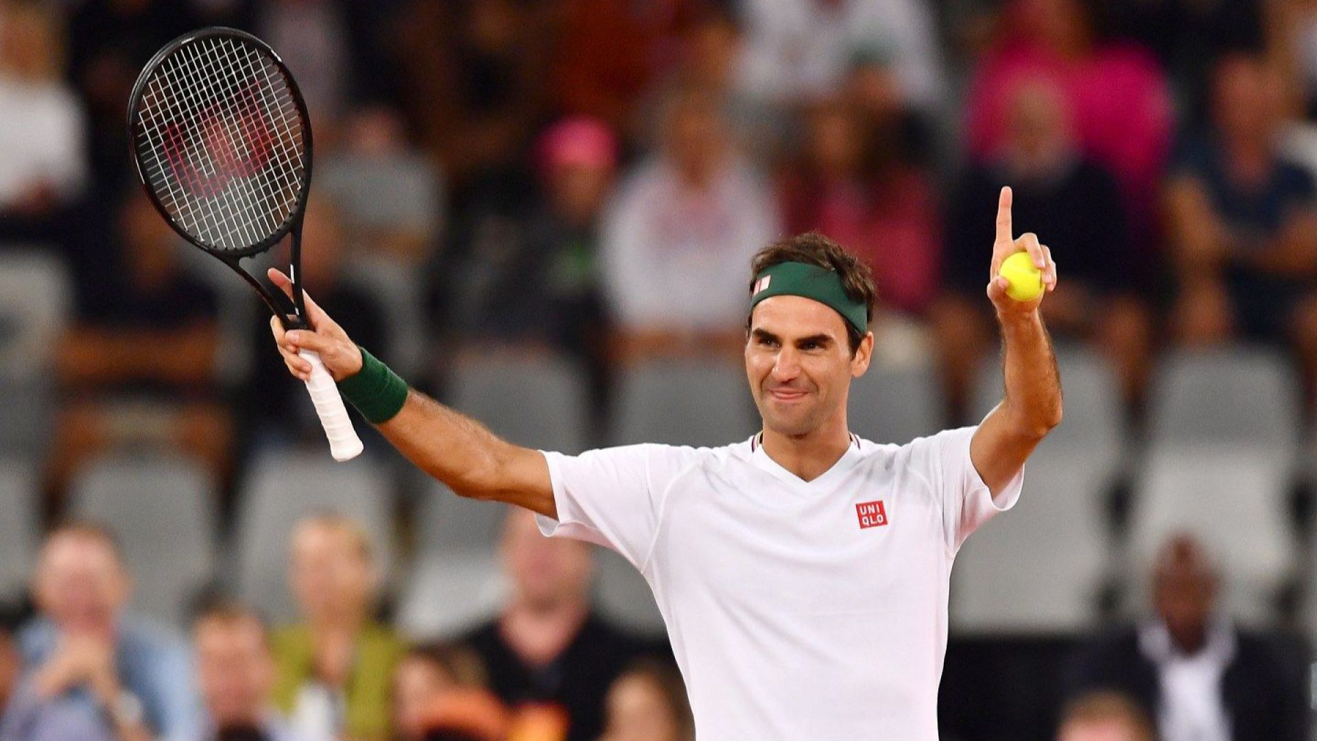 След 403 безкрайни дни извън тениса, Маестро Федерер се завръща