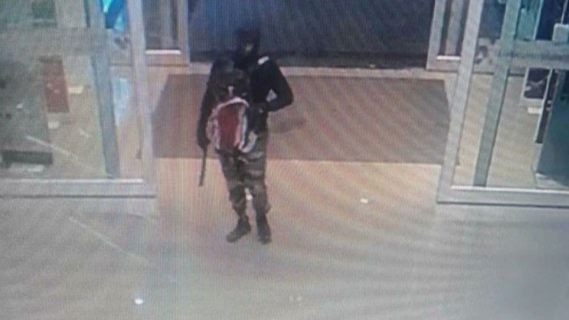 12 души бяха убити днес в град Накхон Рачасима Североизточен