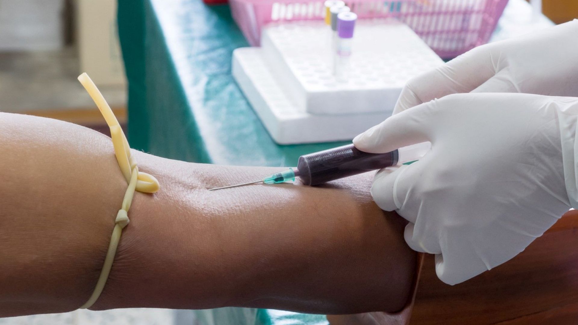 Петима души бяха арестувани след като полицията в Турция разкри