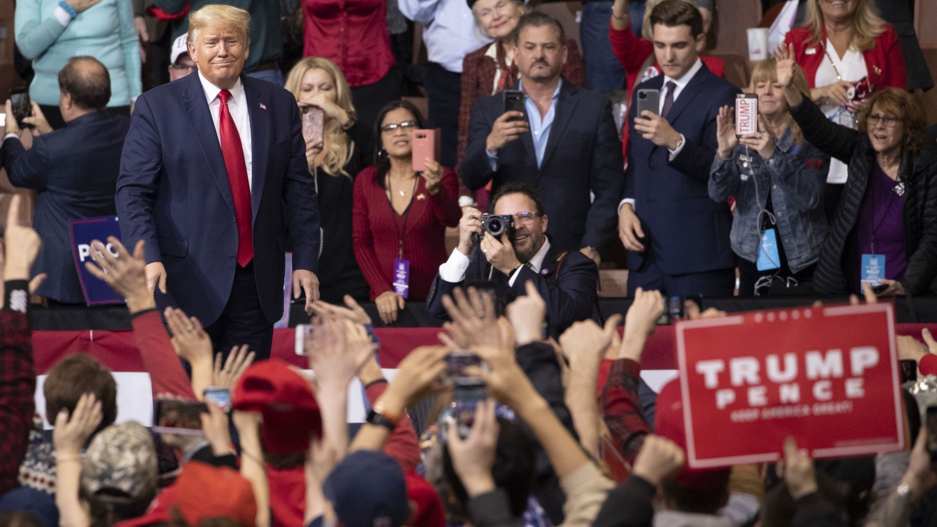 Президентът на САЩ Доналд Тръмп отправи предизвикателство към демократите в