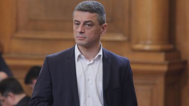 53 са гласували за Корнелия Нинова което значи че тя