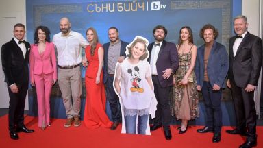 Новият сериал на bTV "Съни бийч" предизвика фурор на предпремиерната си прожекция