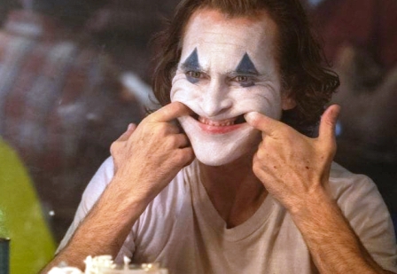 Творчески планове: Хоакин с Майк Милс, Марго и Крисчън с Дейвид О. Ръсел