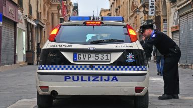 Задържаха 37 от всички 50 пътни полицаи в Малта