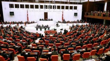 Турция осъди сирийския парламент за признаване на арменския геноцид