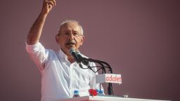 Турската опозиция обвини Ердоган във връзки с Гюлен, заведе иск за 5 куруша