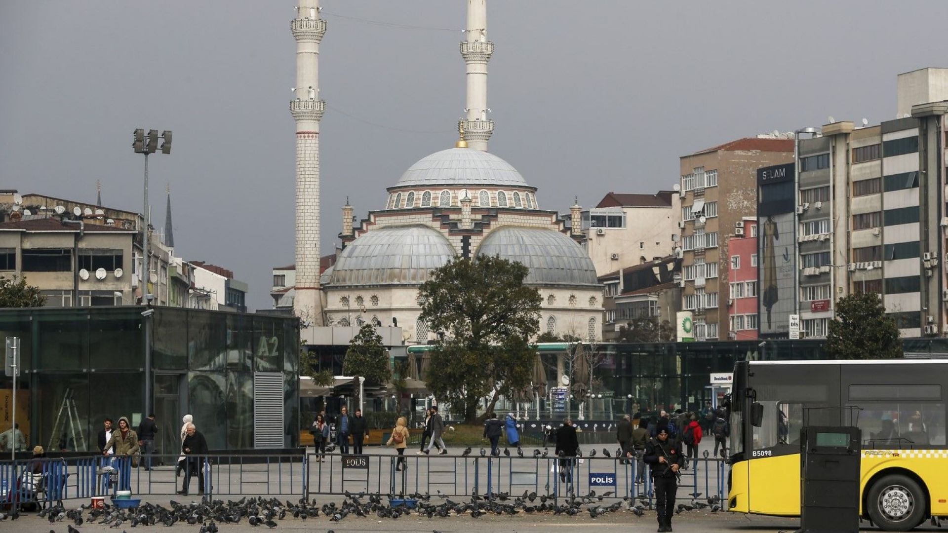 Анкара ще разследва съдиите за опрадвателните присъди по делото за протестите за Гези