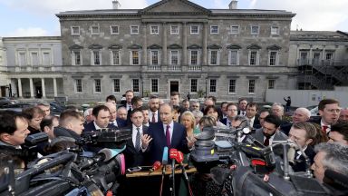 Ирландският парламент започна да съставя правителство