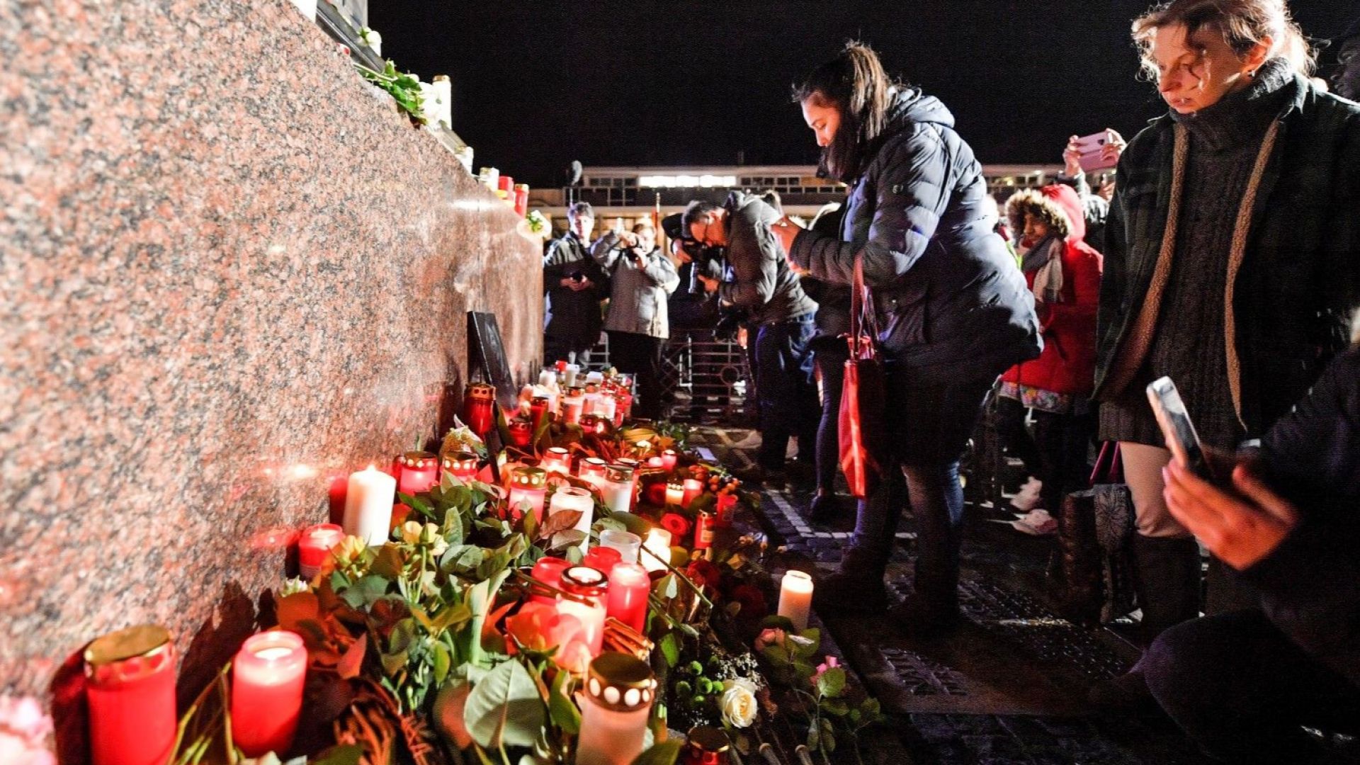 Убийствата от Ханау: Омразата е проникнала в сърцето на Германия