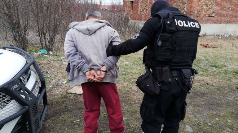 11 арестувани при спецакция в Айтос и Карнобат