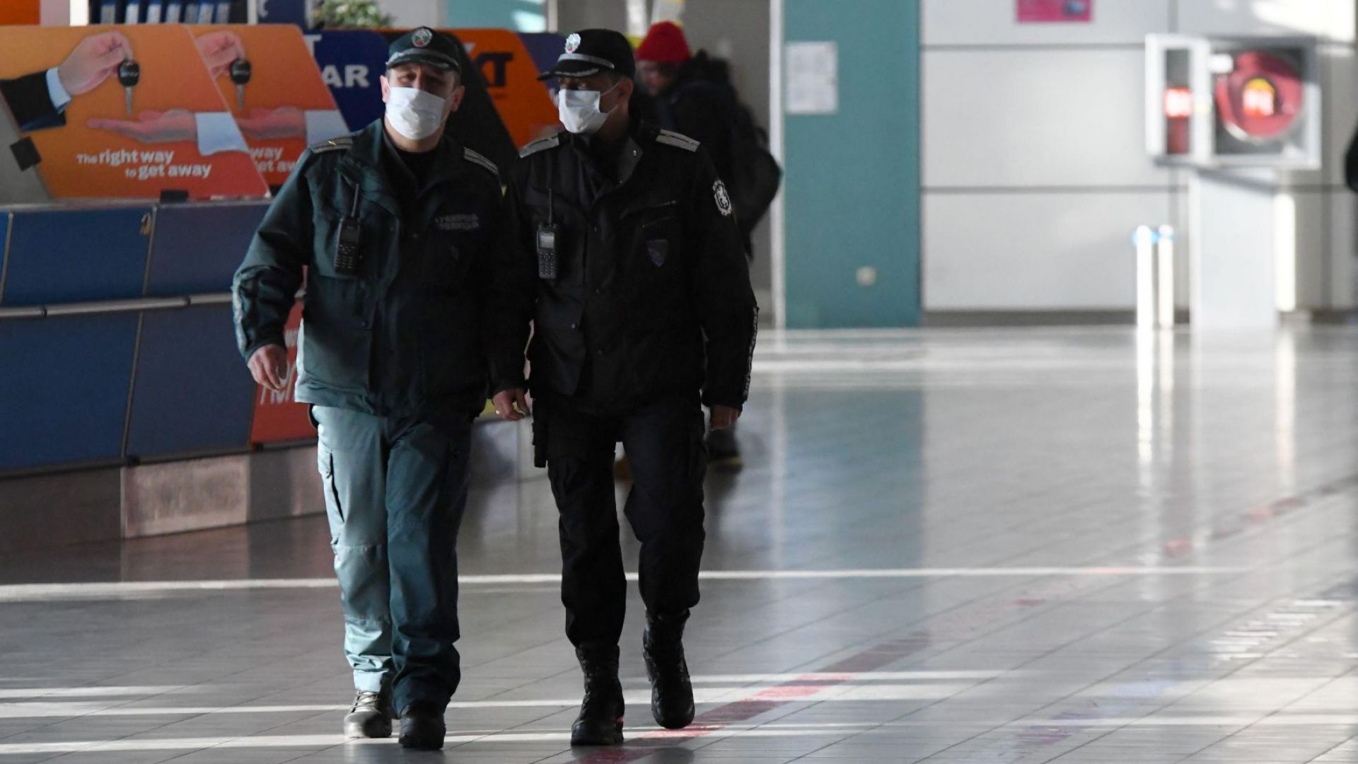 Прокуратурата задържа мъж който се завърнал от Швеция поставен бил