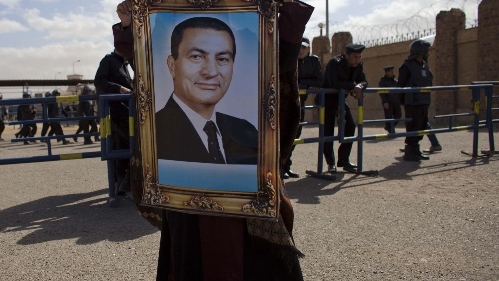 Почина бившият египетски президент Хосни Мубарак