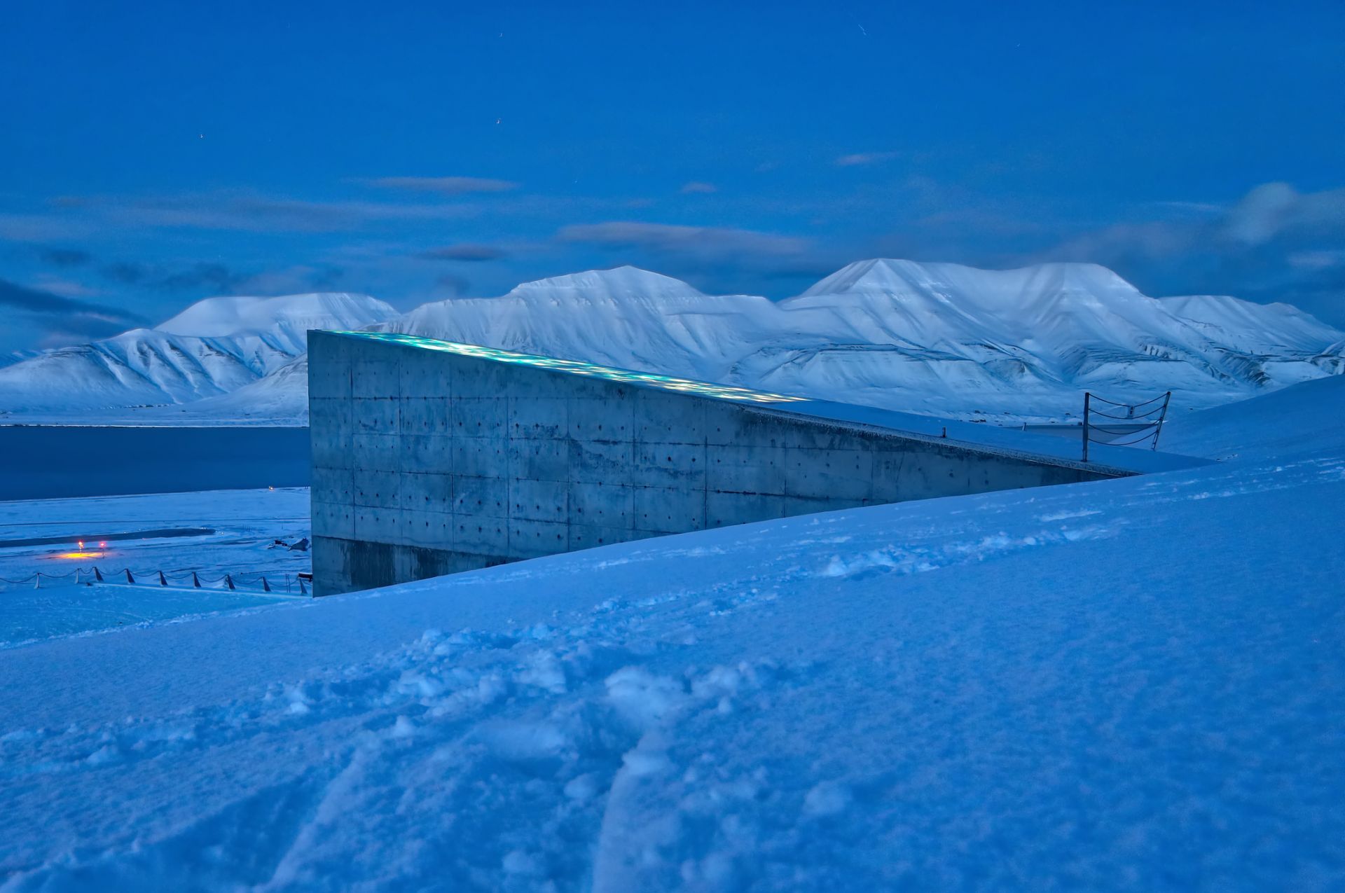 Входът на бункера в Норвегия