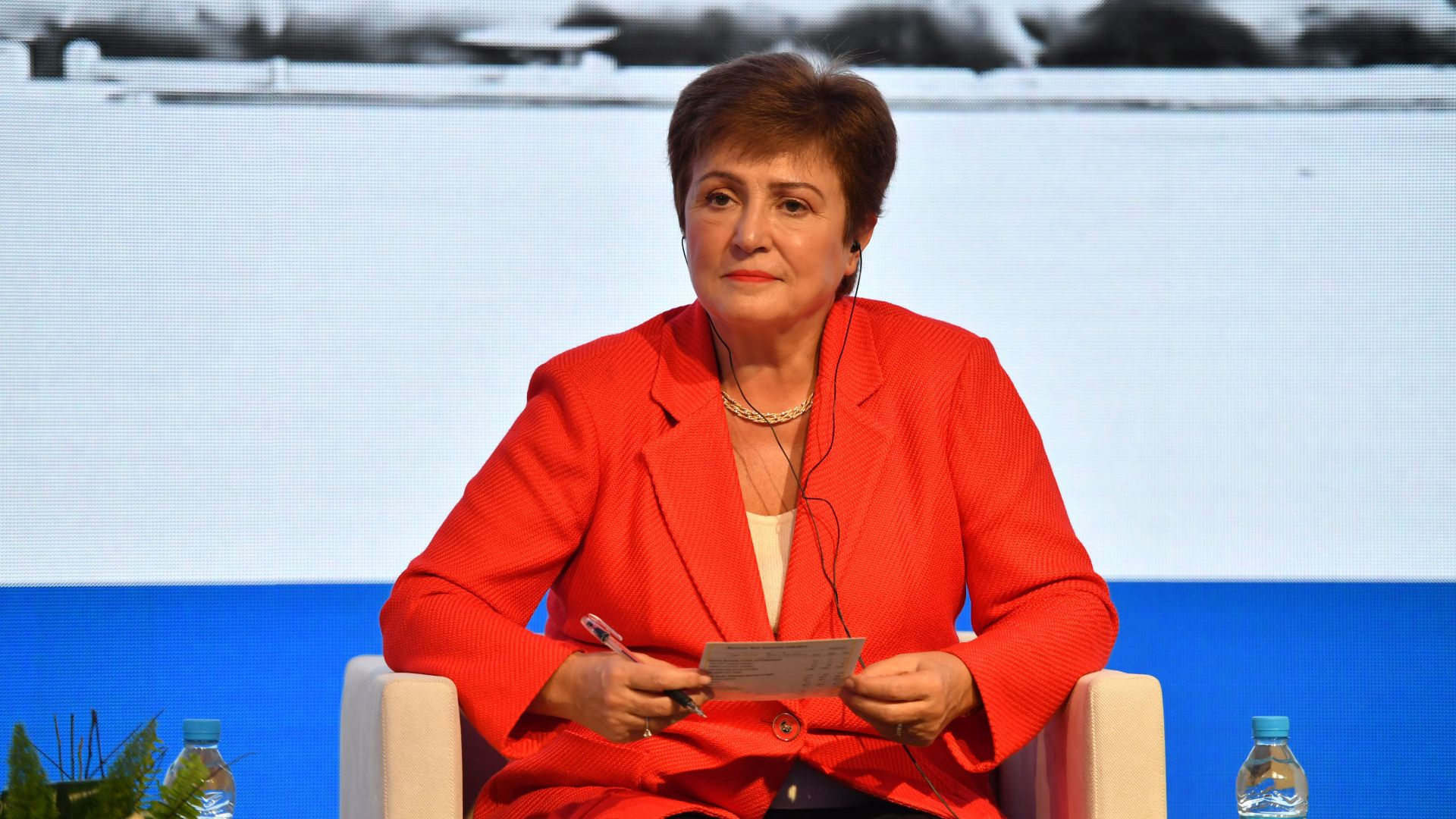 Кристалина Георгиева предупреди за възможни масови фалити и масова безработица