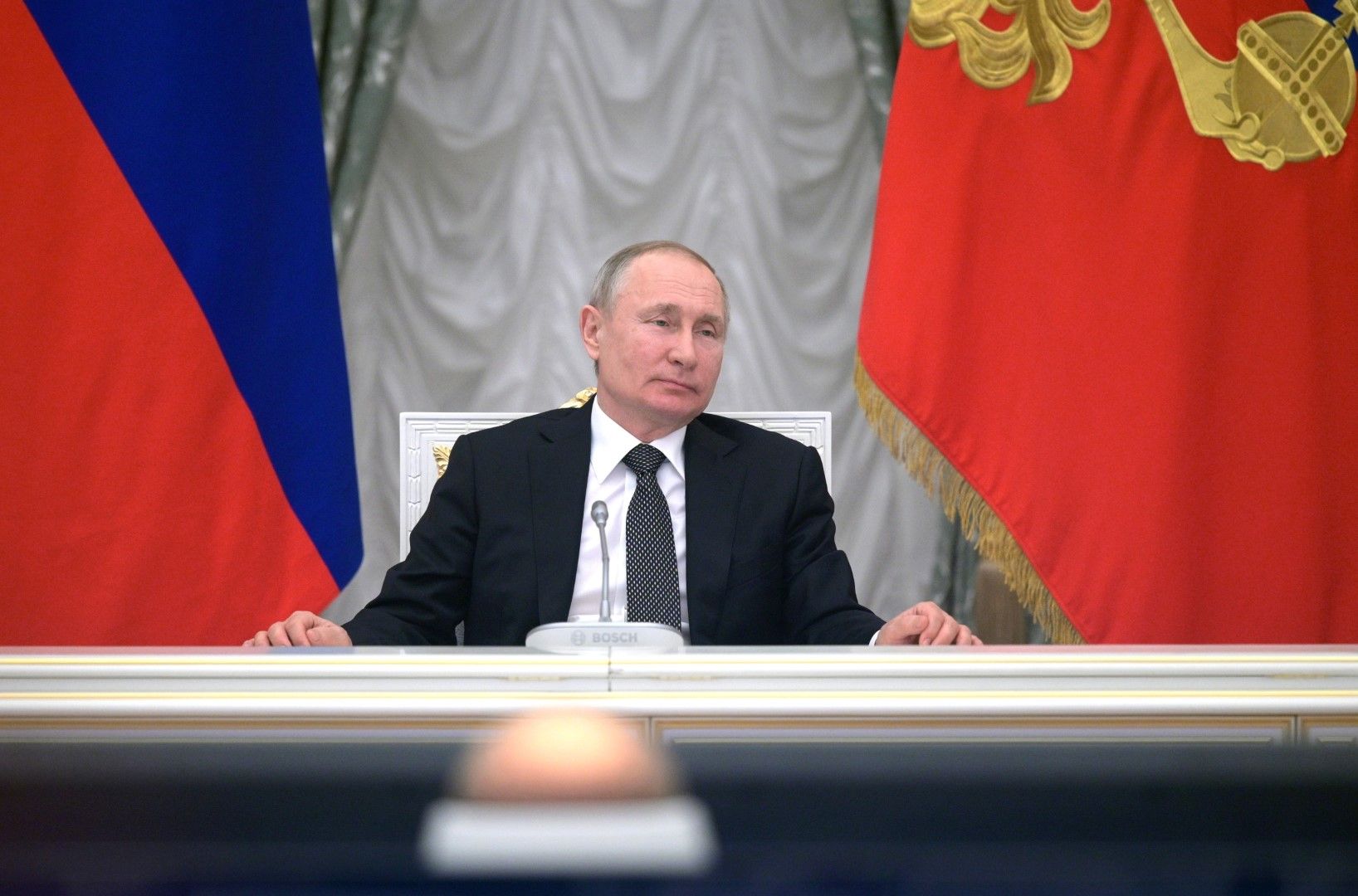 Владимир Путин на среща с работната група, която трябва да предложи проекта за промени в конституцията, Кремъл, Москва, 26 февруари