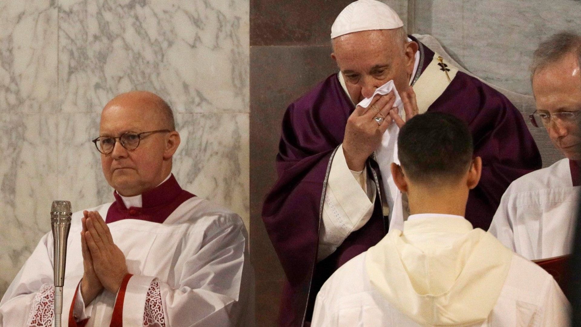 Папа Франциск е болен и е отменил планирана за днес