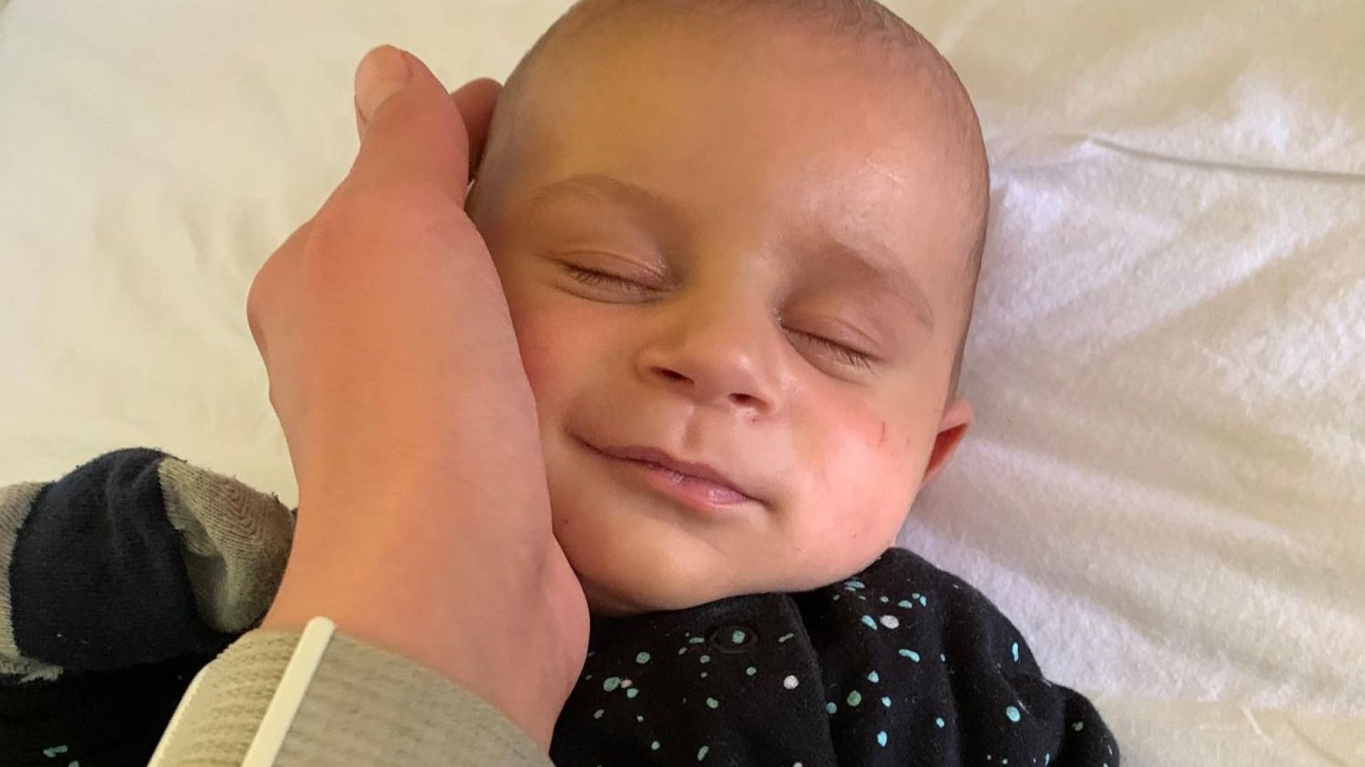 Андриян Илиев е на 3 месеца и съвсем скоро е