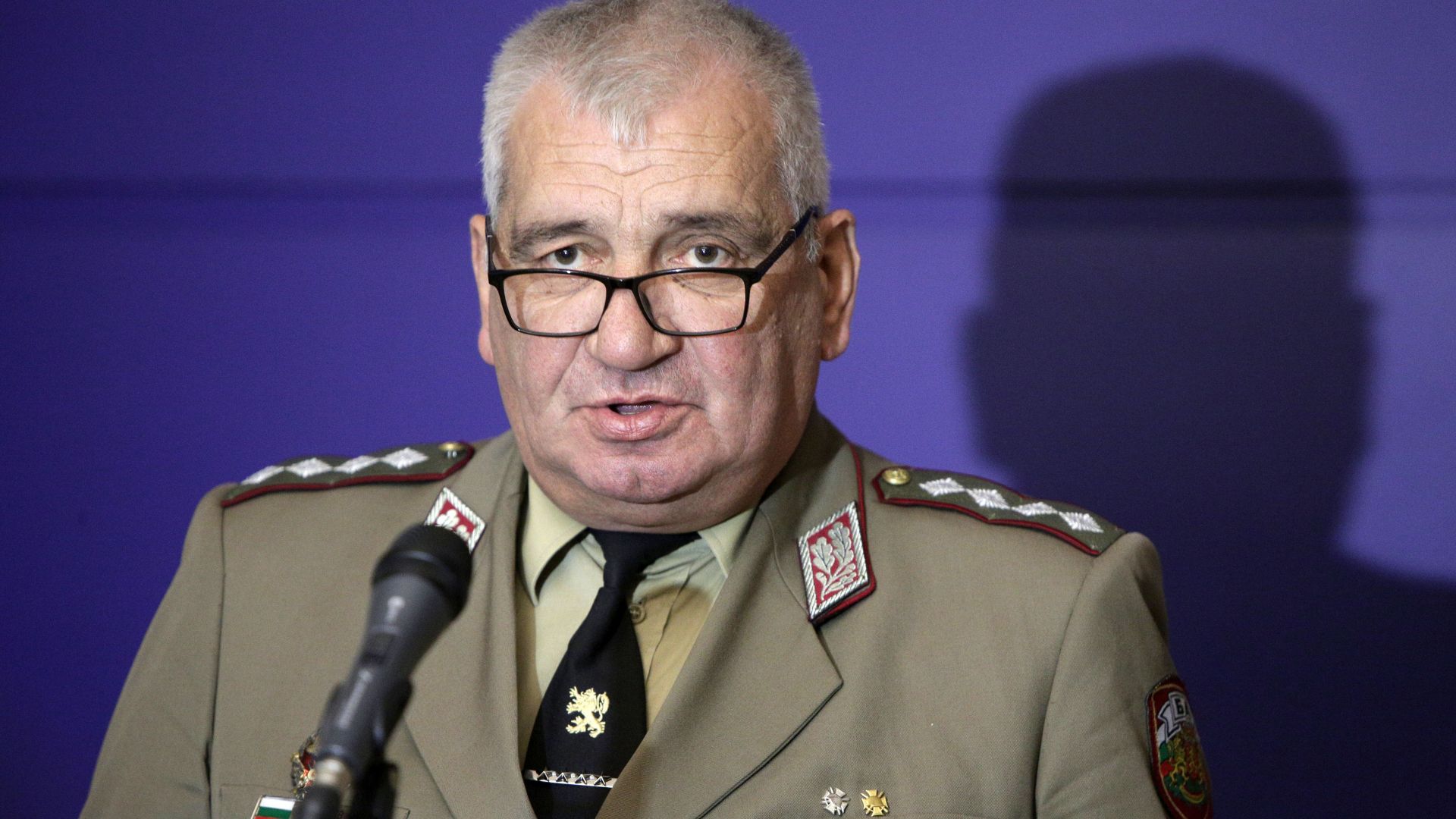 Министърът на отбраната Красимир Каракачанов отмени със своя заповед до
